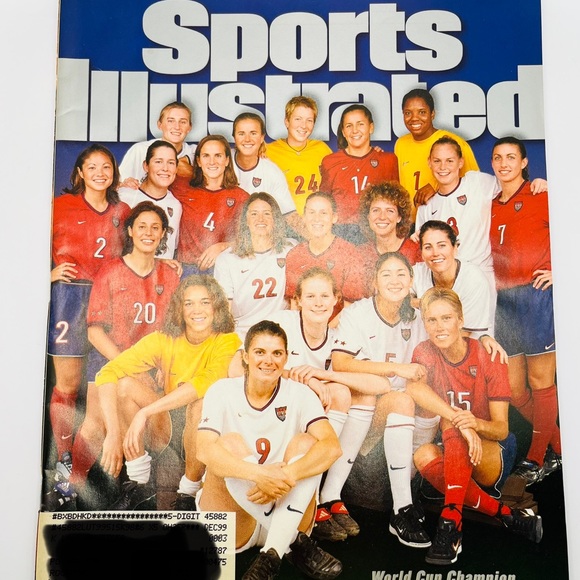 Sports Illustrated World Cup Champion U.S. Soccer Team December 20, 1999 - Picture 1 of 2